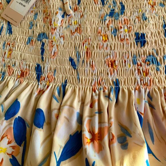 BCBGeneration Cream Floral off the shoulders top Size Medium - Picture 11 of 11